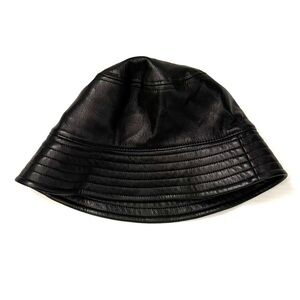 Aritzia Babaton Bucket Hat